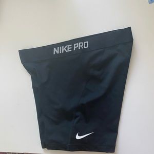 black nike pro shorts